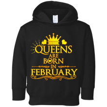 Queens Are Born In February Birthday Gift Black T-Shirt