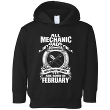The Best Mechanic Dad Born In February Funny Tshirt.
