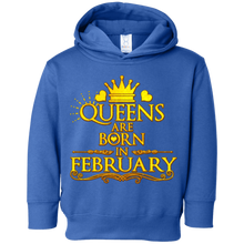 Queens Are Born In February Birthday Gift Black T-Shirt