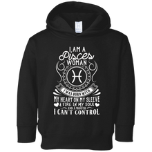 I am a Pisces woman T-shirt